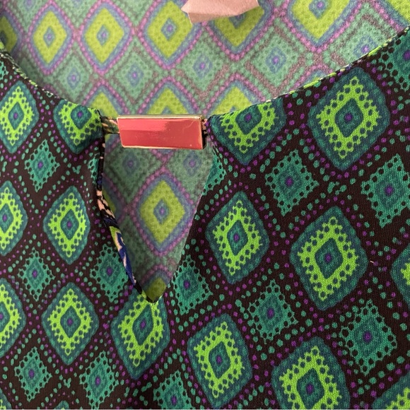 MSK Green Printed 3/4 Length Sleeve Knee Length Shift Dress with Keyhole Detail - Picture 5 of 7